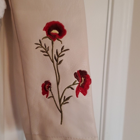 NWT Vegan Leather embroidered jacket - Picture 3 of 9
